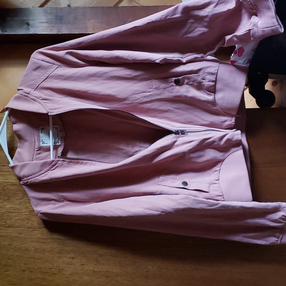 Jacket - Picture 3 of 4